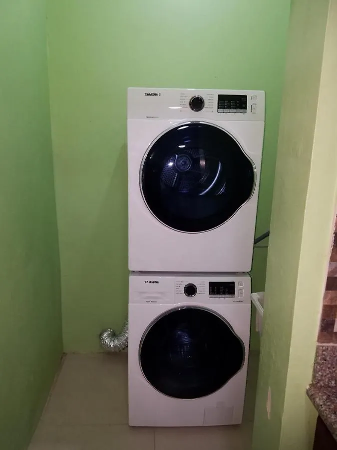 Gk Luxury Apartment Kingston